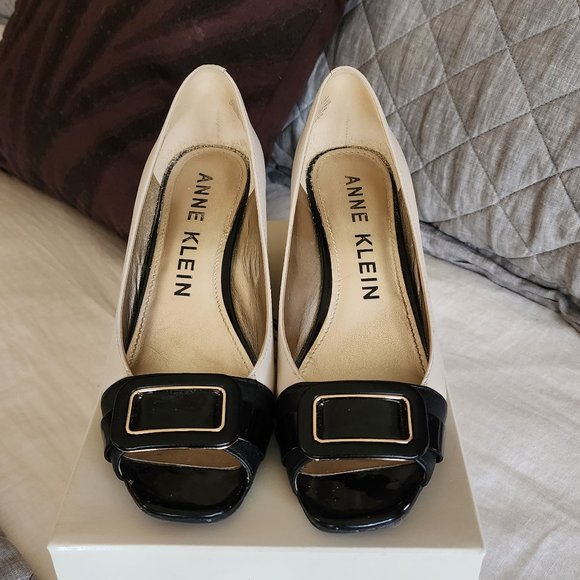 Shoes - Picture 2 of 2